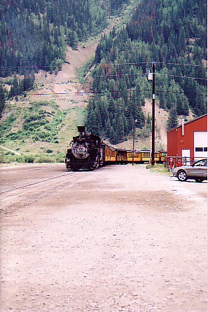 Ouray trip 05 D and S train backing up.jpg